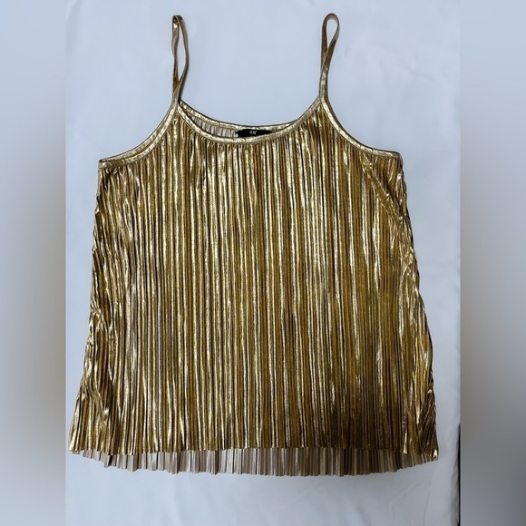 H&M gold pleated tank top - size small - Picture 2 of 4